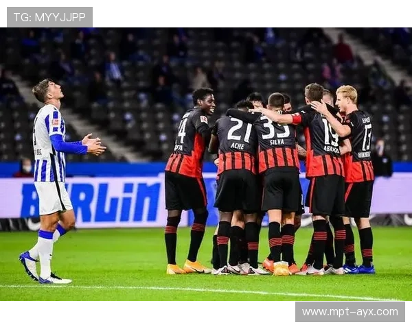 法兰克福新赛季展望：目标欧战席位，攻防平衡成关键