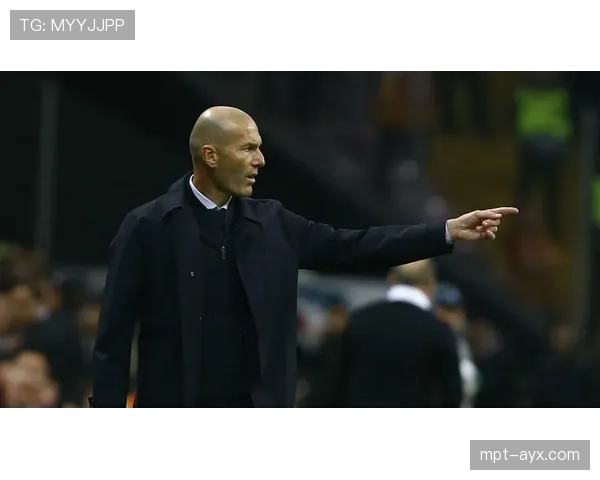 库尔图瓦回忆齐达内执教时期：稳健表现与胜利相得益彰