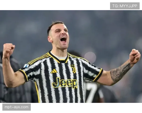 尤文图斯结构失衡问题显现,越踢越乱对赛季走势形成制约 尤文图斯结构失衡问题显现,越踢越乱对赛季走势形成制约